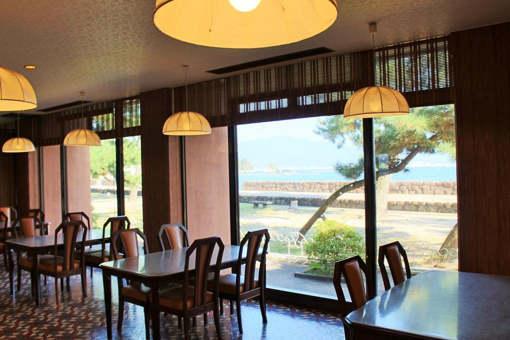 Miyajima Seaside Hotel Itsukushima Екстер'єр фото